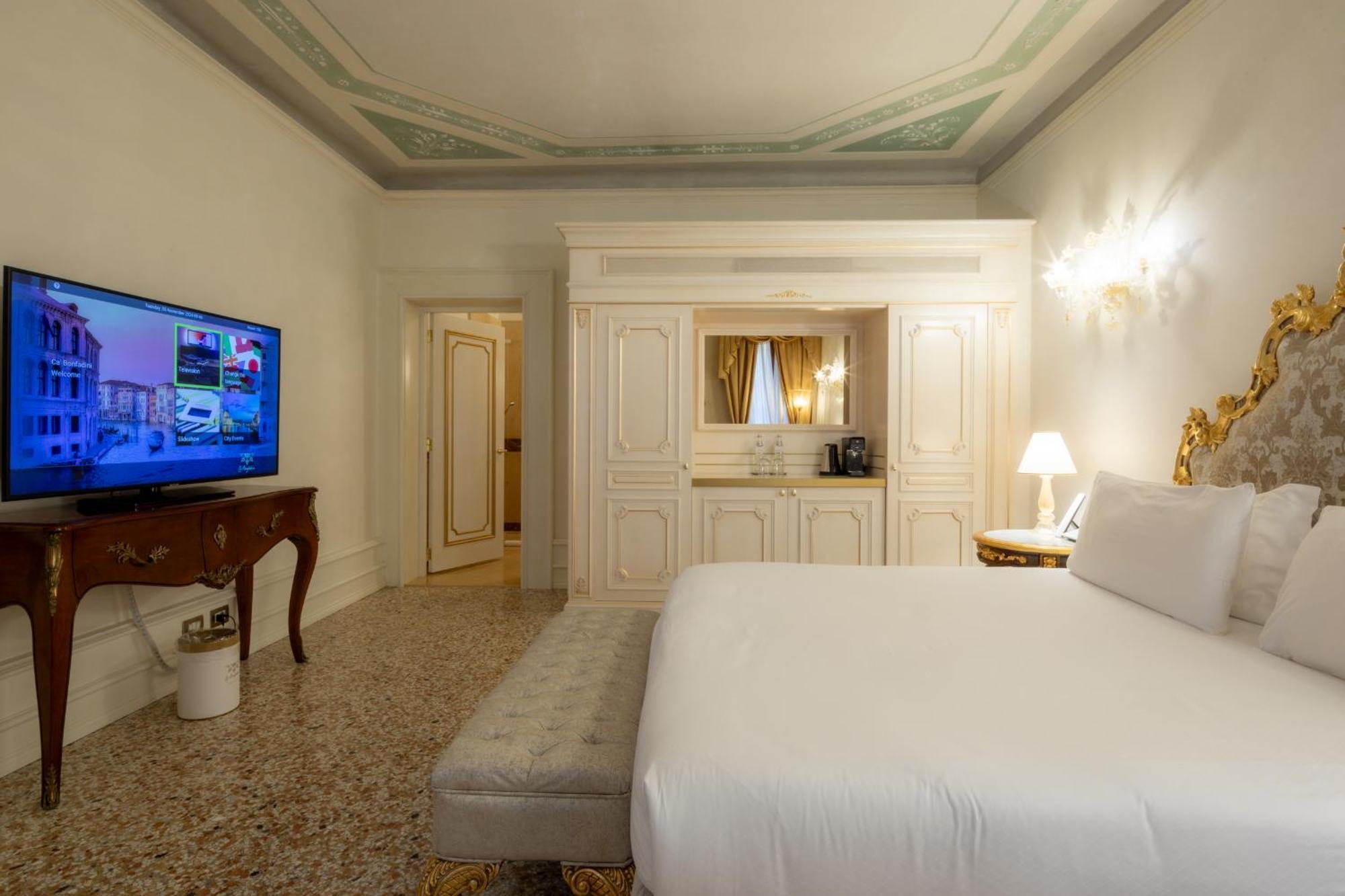 Отель Ca' Bonfadini Historic Experience Венеция Экстерьер фото